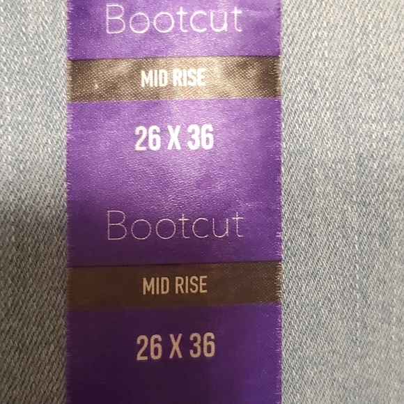 ROCK & ROLL  X  HOOEY. NWT MID RISE BOOTCUT 26 X  36. TALL LIGHT WASH. - Picture 7 of 11